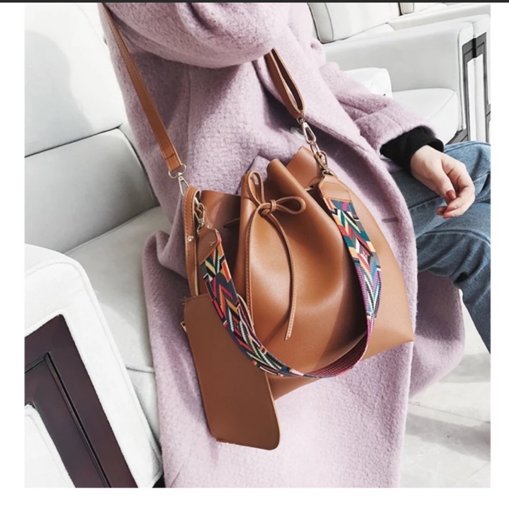 TARA Vegan Crossbody
